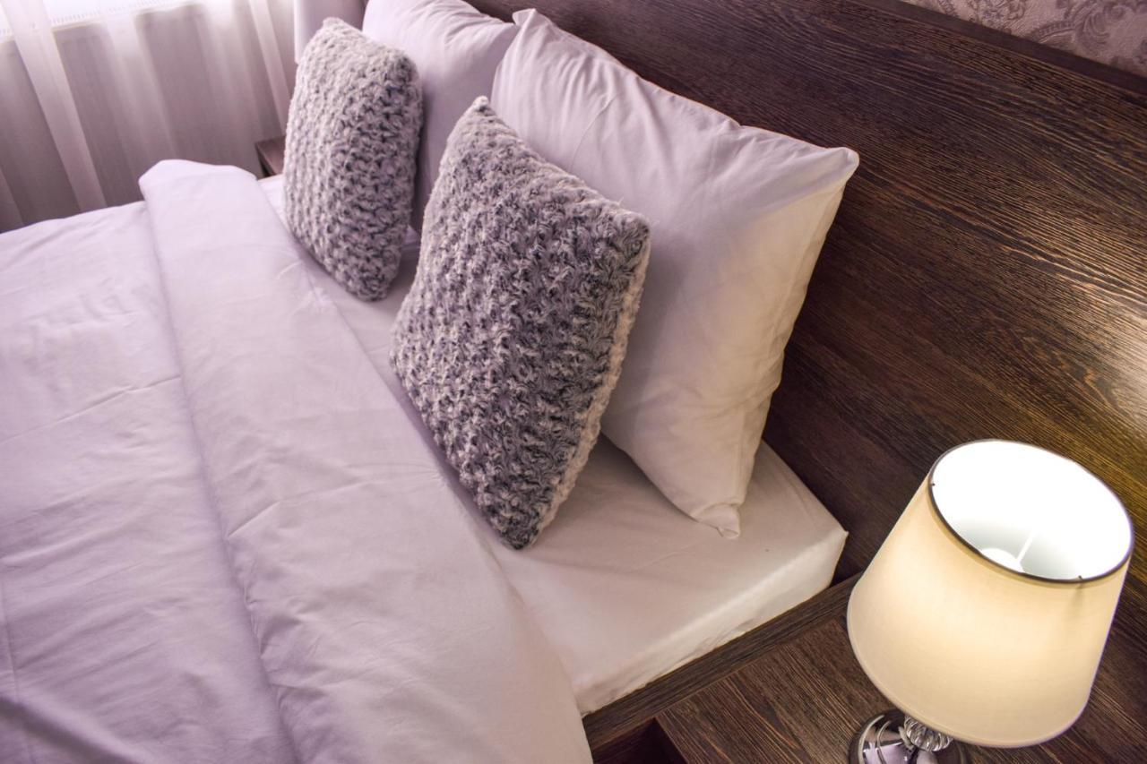 B House Rooms Яссы Экстерьер фото