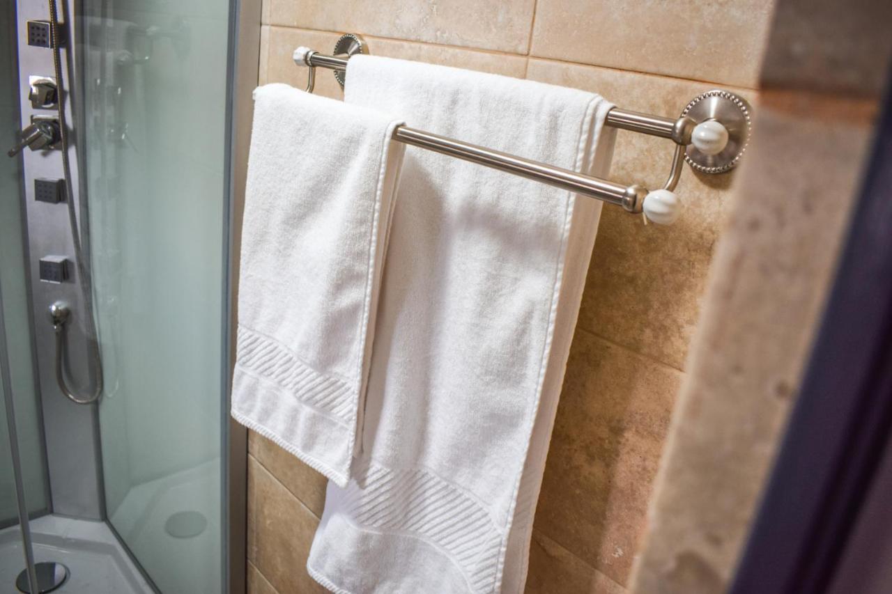 B House Rooms Яссы Экстерьер фото