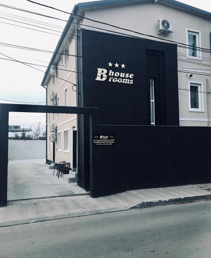 B House Rooms Яссы Экстерьер фото